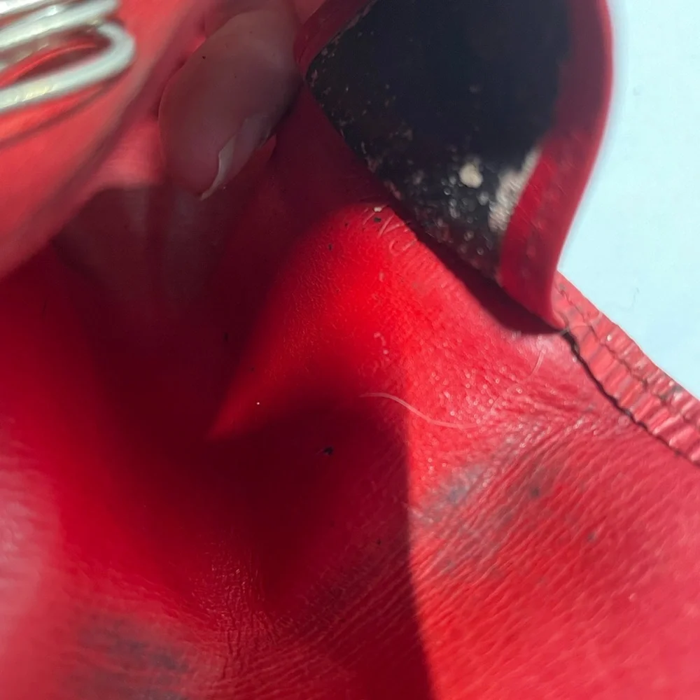 💎Red Louis Vuitton Epi Key case